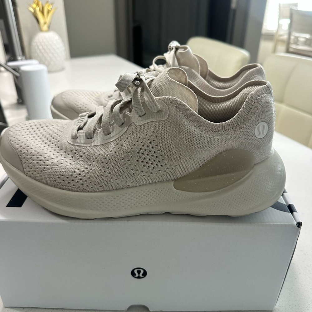 lululemon athletica Women's Beige Merino Wool Beyondfeel Run Athletic Shoes